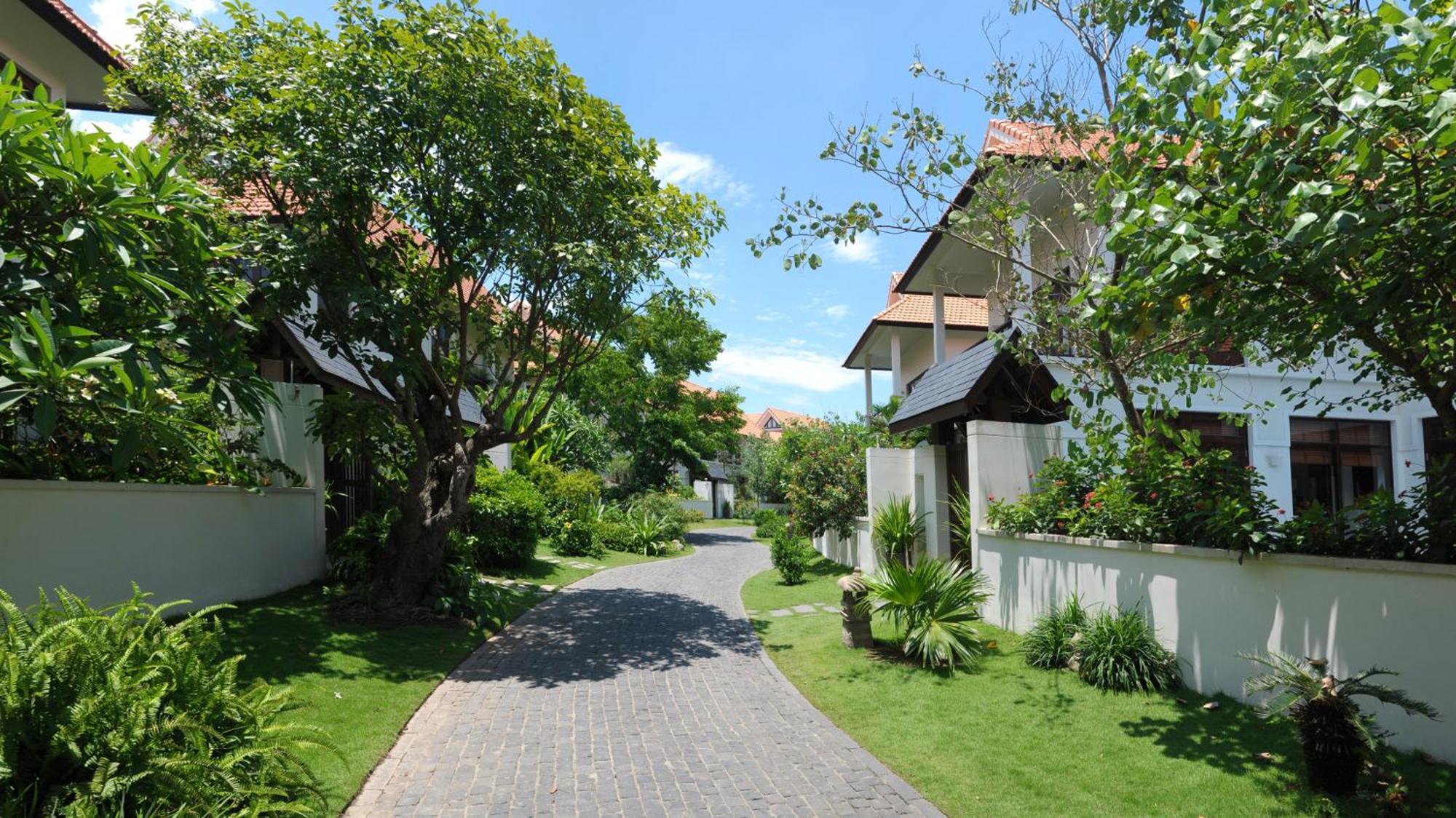 Furama Villas Danang Buitenkant foto